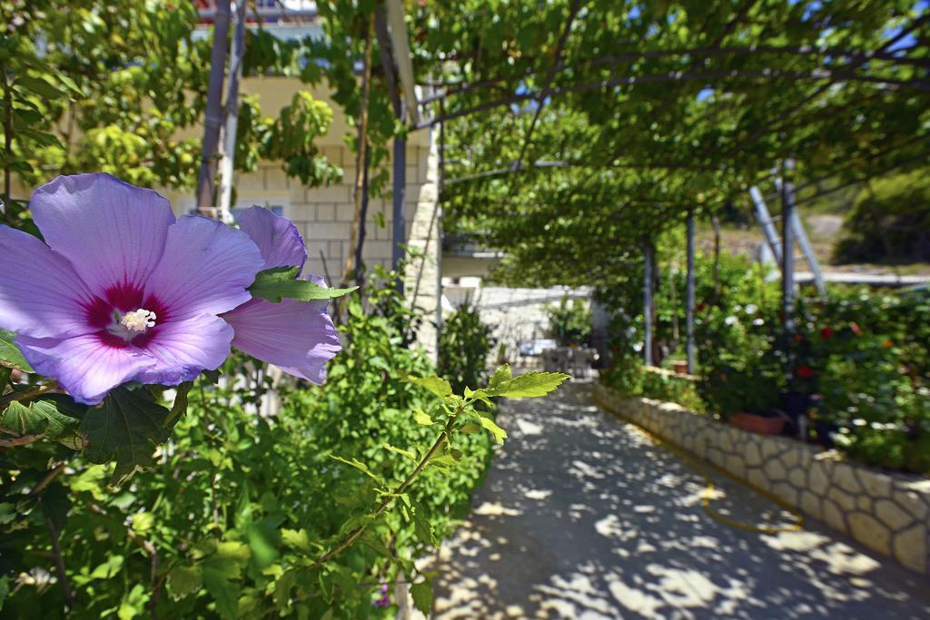 Apartments Micic Hvar Town Exterior foto